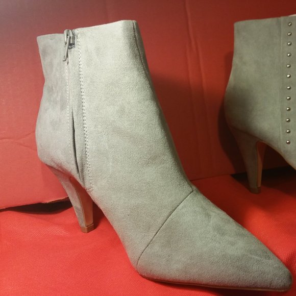 GREY BOOTIE W STUDS SIZE 9 - Picture 2 of 6